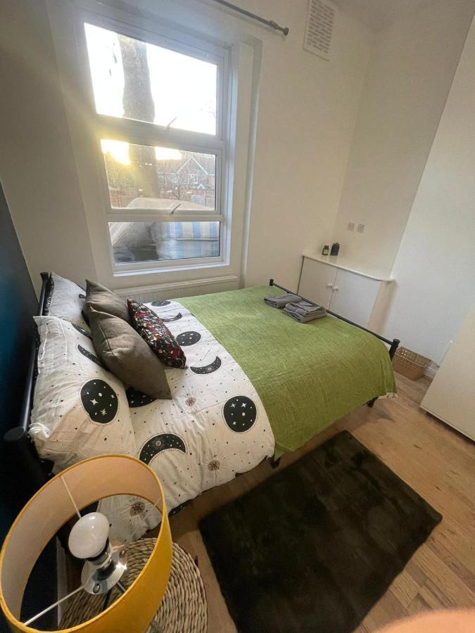 Contemporary Private Rooms Near Central Londres Extérieur photo