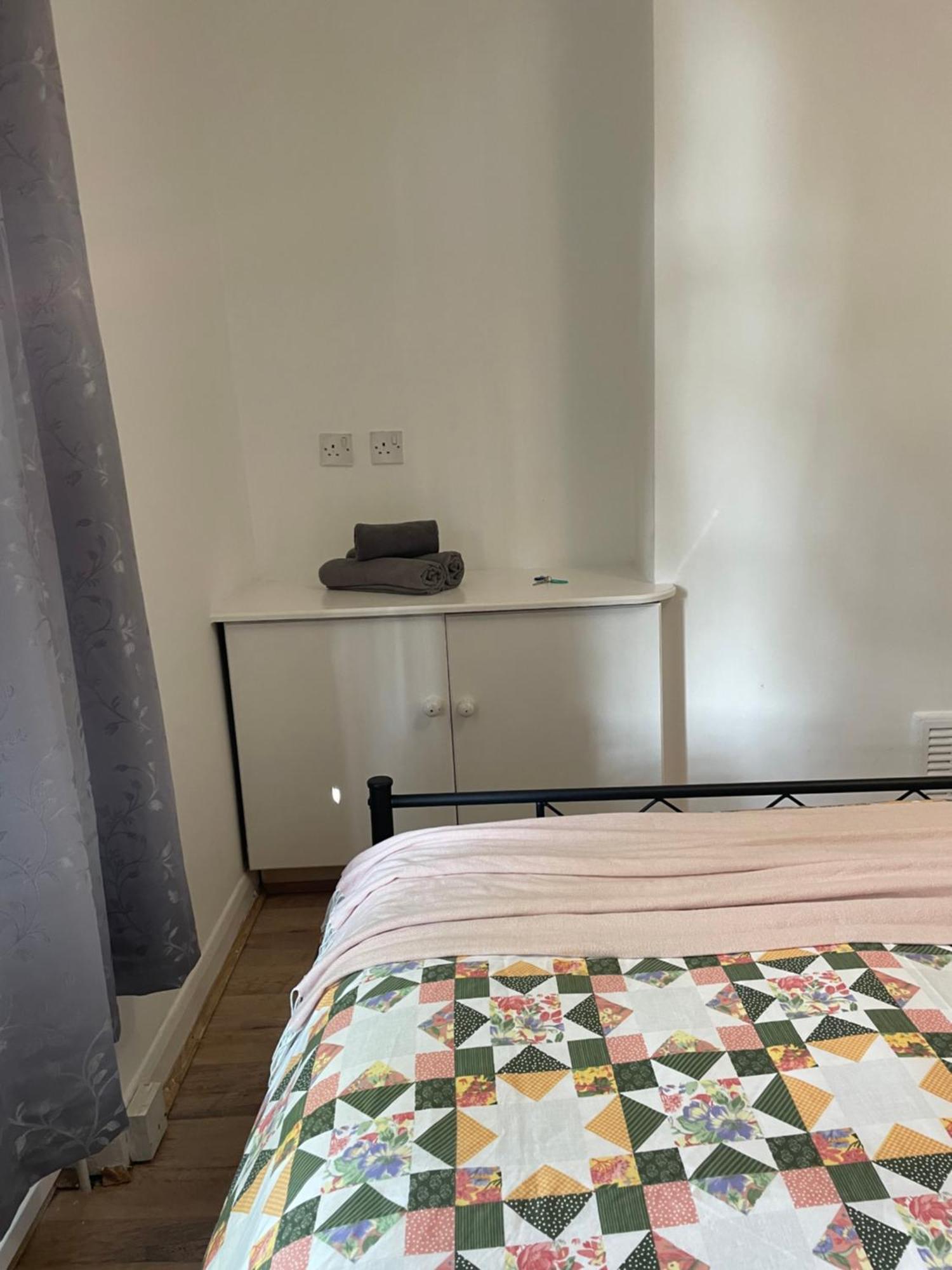 Contemporary Private Rooms Near Central Londres Extérieur photo
