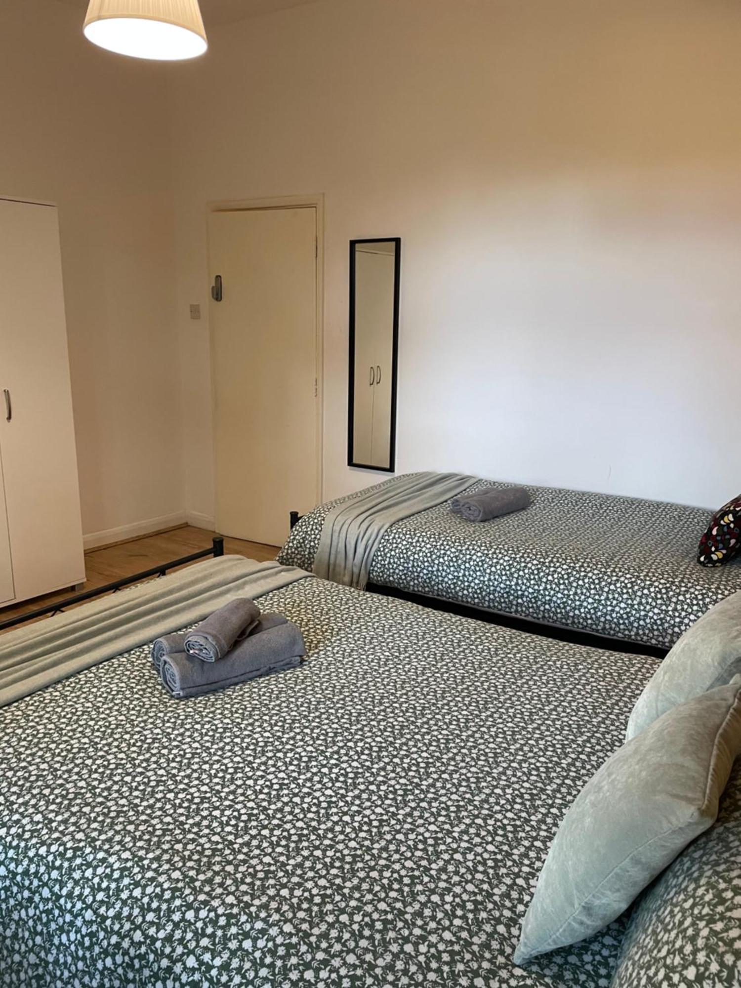 Contemporary Private Rooms Near Central Londres Extérieur photo