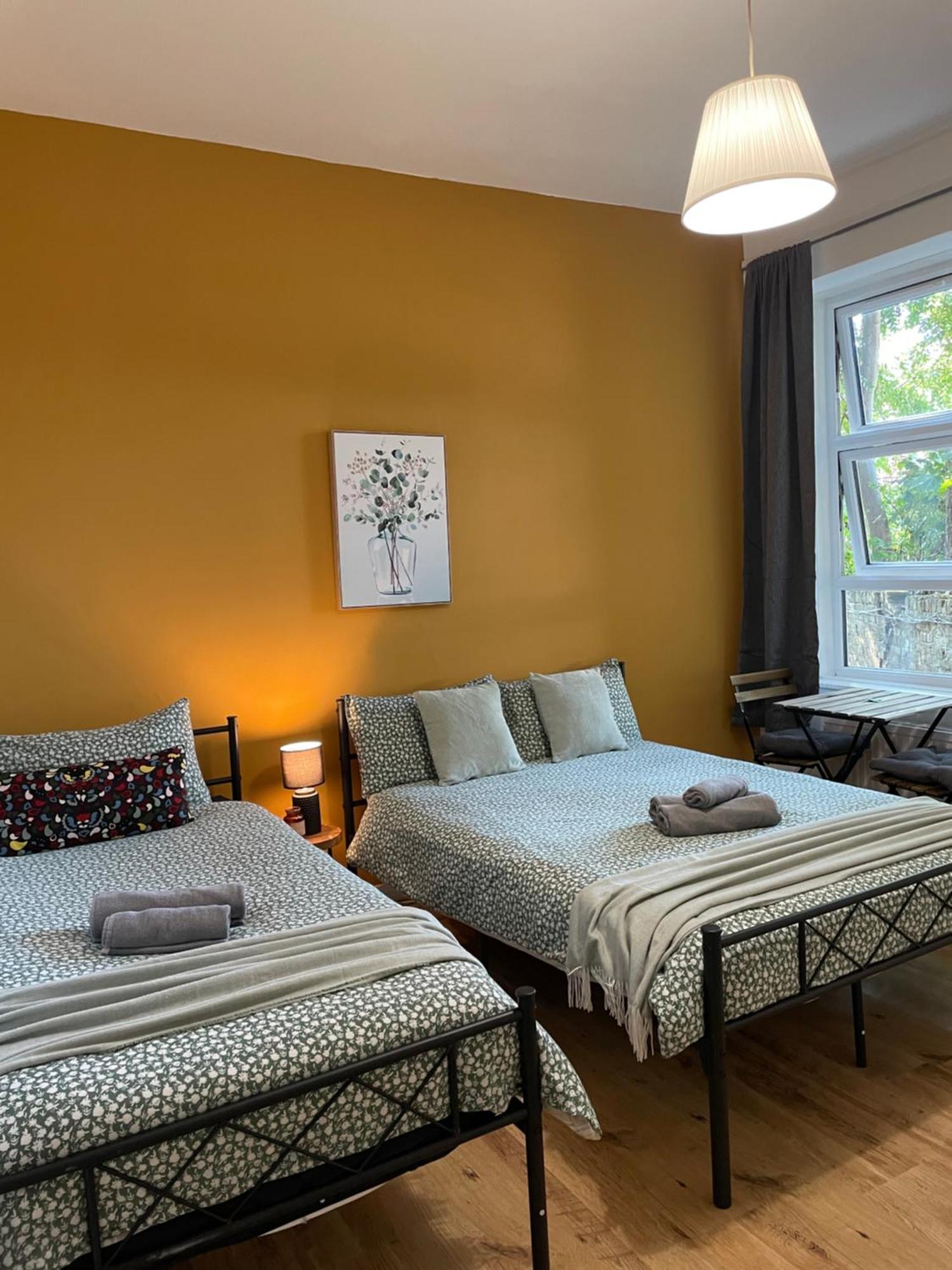 Contemporary Private Rooms Near Central Londres Extérieur photo